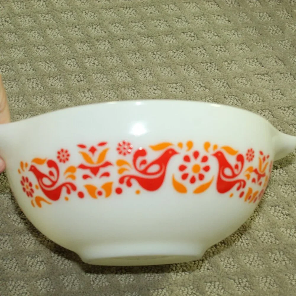 Vintage Pyrex Friendship Birds 2 1/2Qt Cinderella Mixing Bowl 443